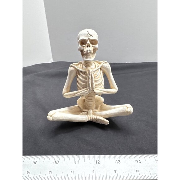 Yoga Skeleton Statue Meditation Decor Figurine 6" Tall Halloween Chiropractor LM - Picture 3 of 7
